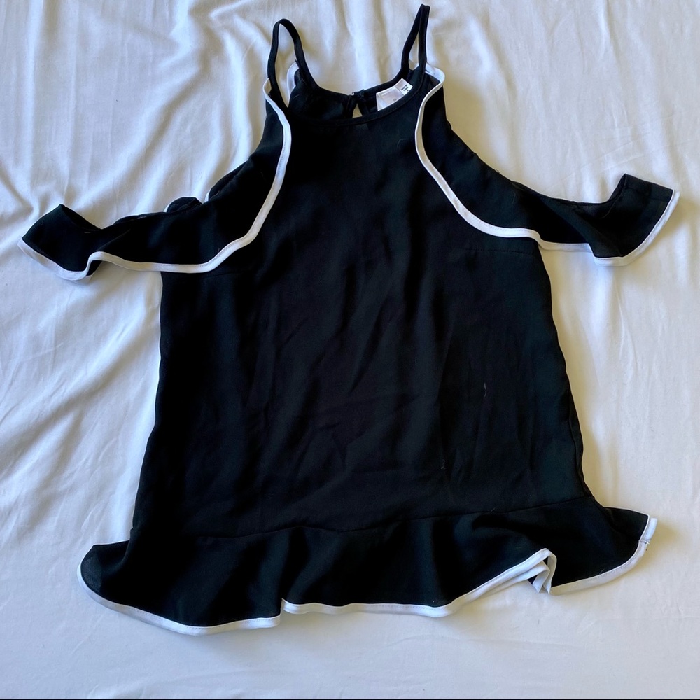 Society Girl Black Cold Shoulder Ruffle Top White Trim Sz S Going Out Date Night